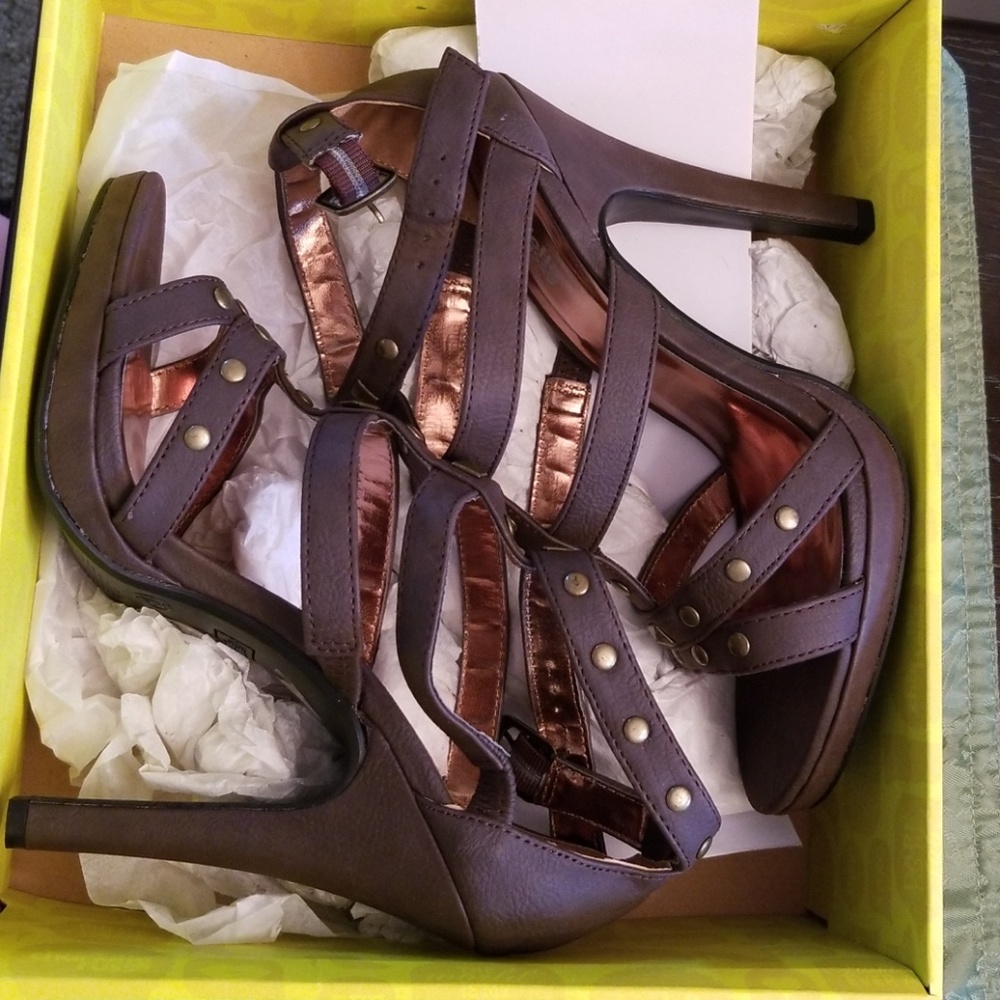 Brown open toe sandal heels NEVER WORN